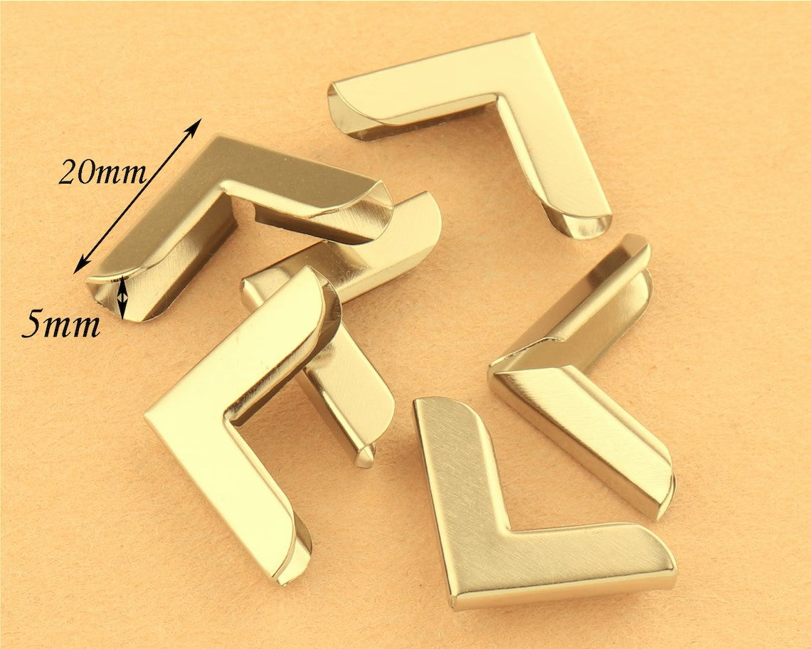 Nimida Metal Book Corner Protector | 20 mm x 20 mm x 5 mm x 5 mm | Metal Albums Scrapbook Book Corners Protectors for DIY Picture Album Menus Memory Book Diary Corner Protecting, Golden Yellow.